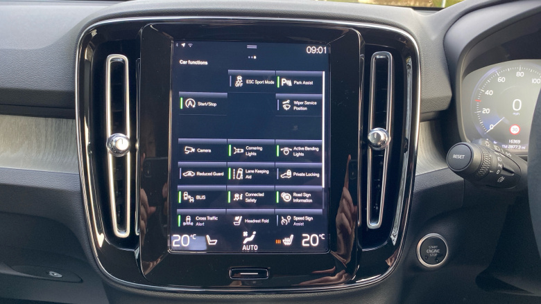 Volvo Xc40 2.0 B4P Inscription Pro 5dr Auto Petrol Estate